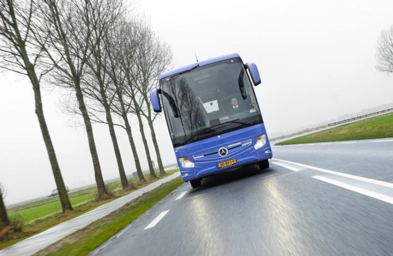 132-HelloBUS Komt naar je toe V1 (1)