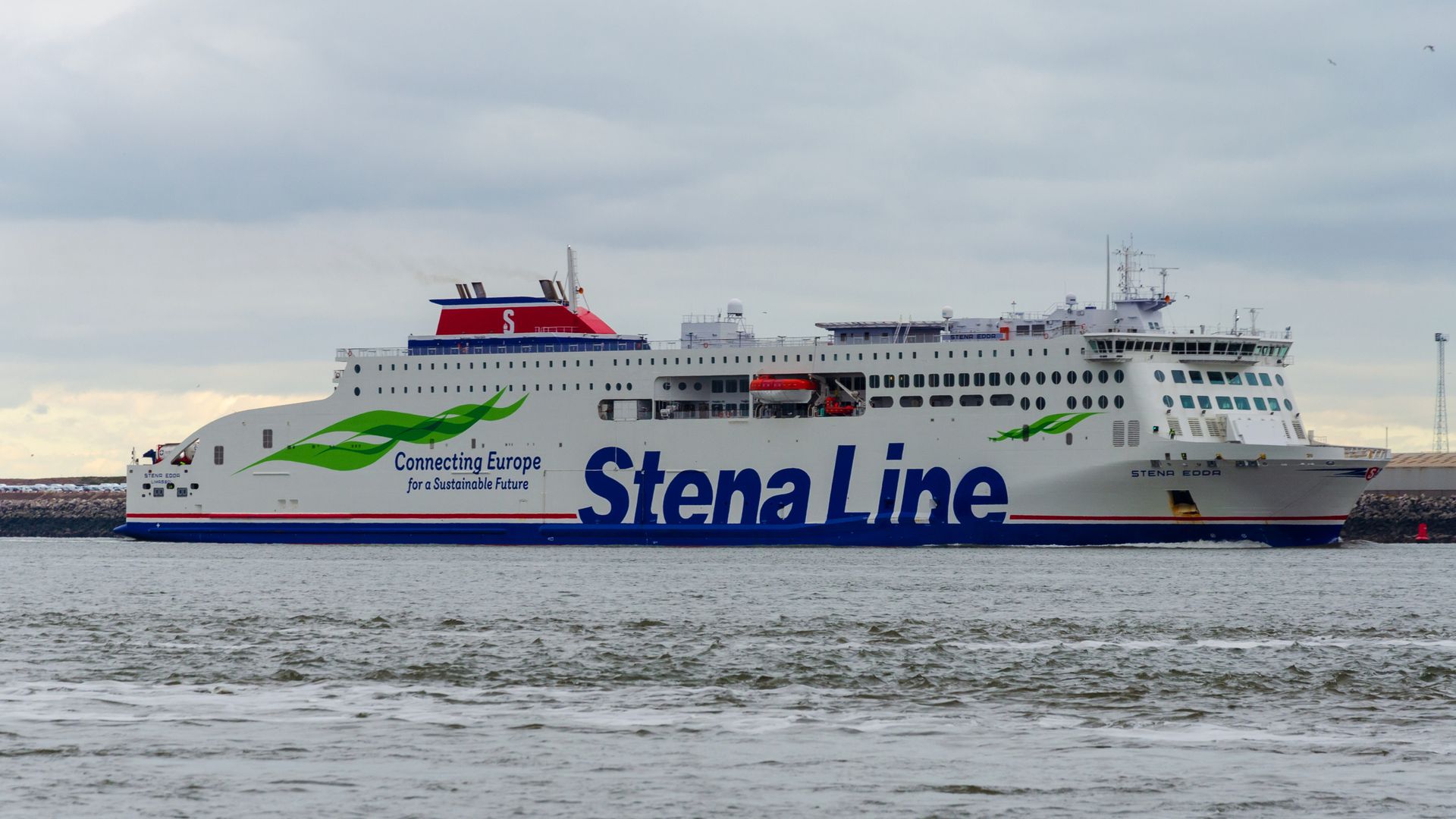 Touringcar huren met chauffeur in Hoek van Holland