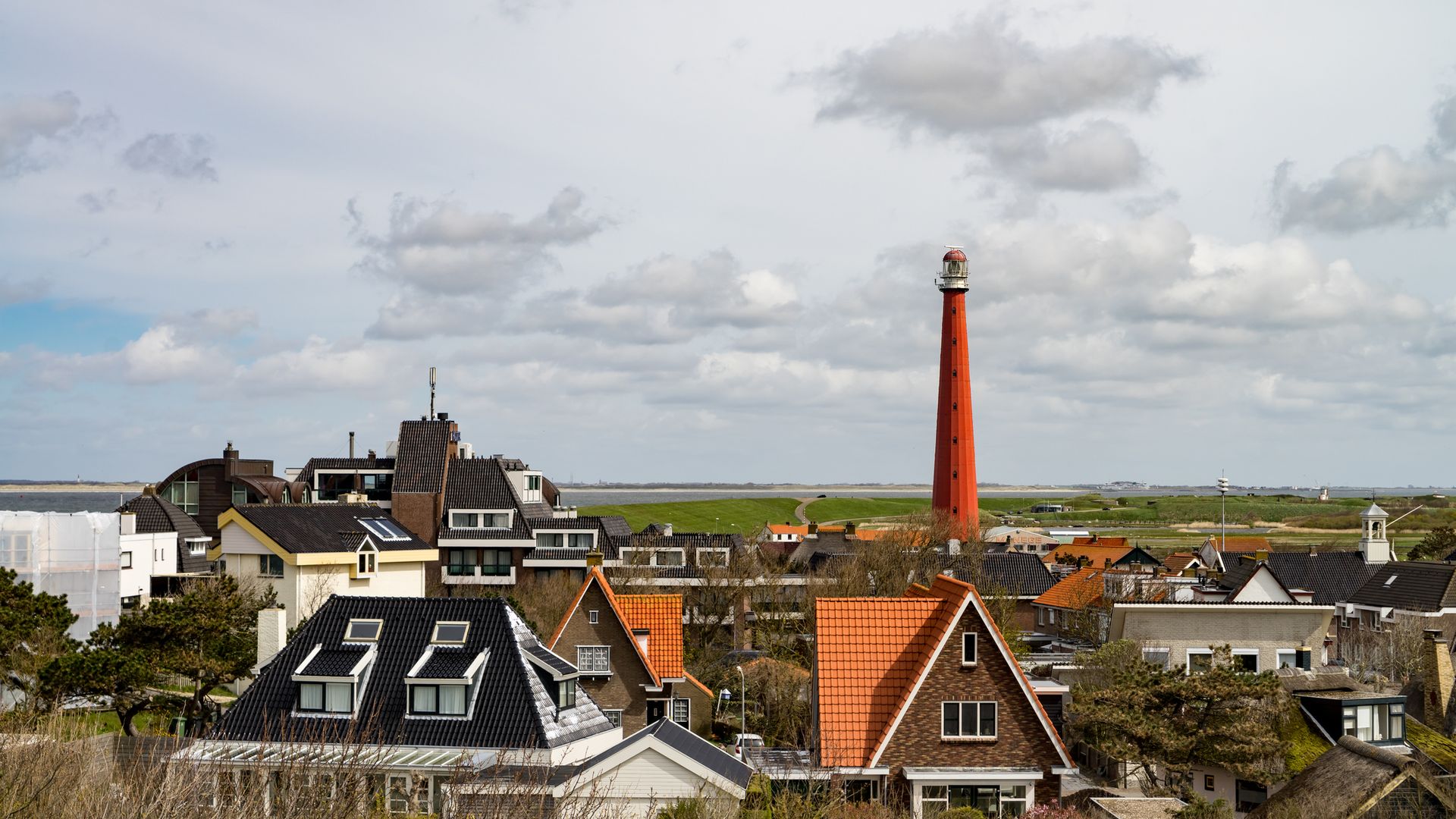 Bus huren in Den Helder