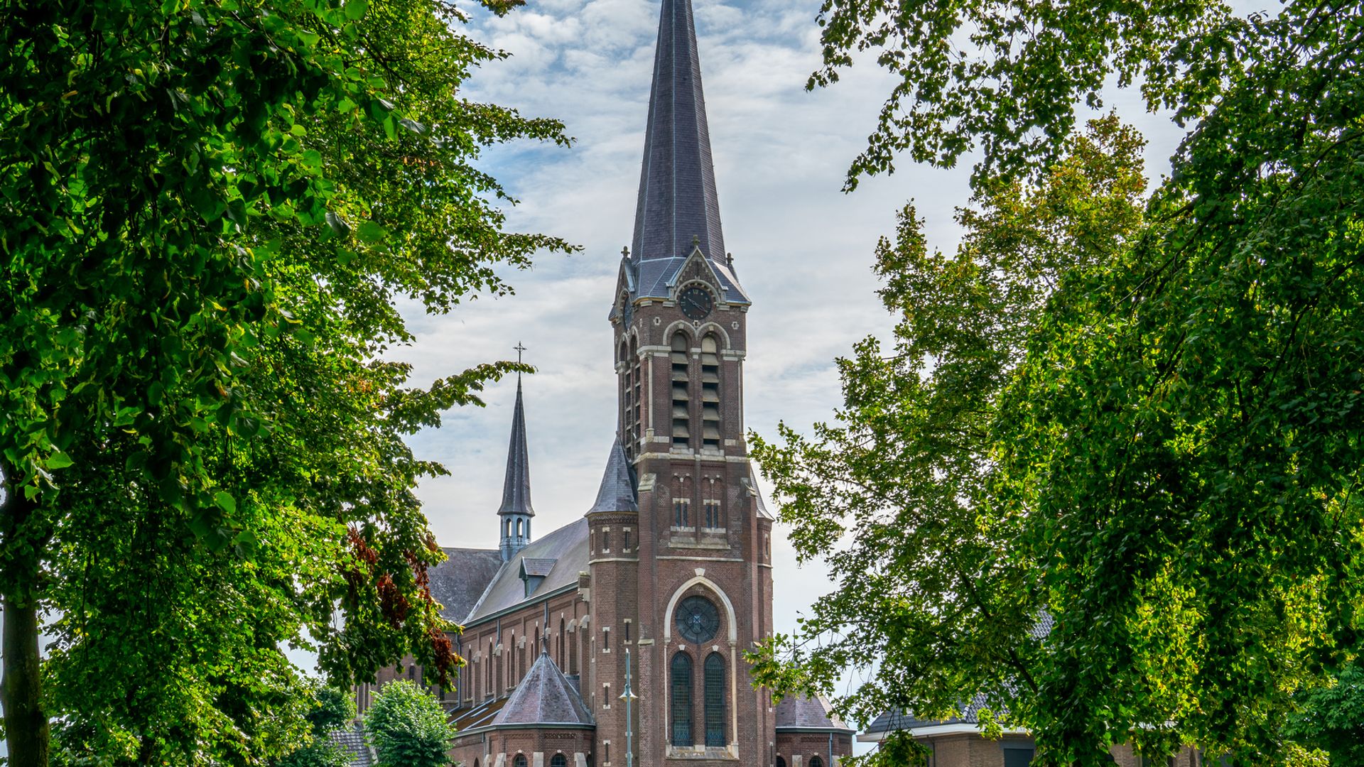 Bus huren Oosterhout