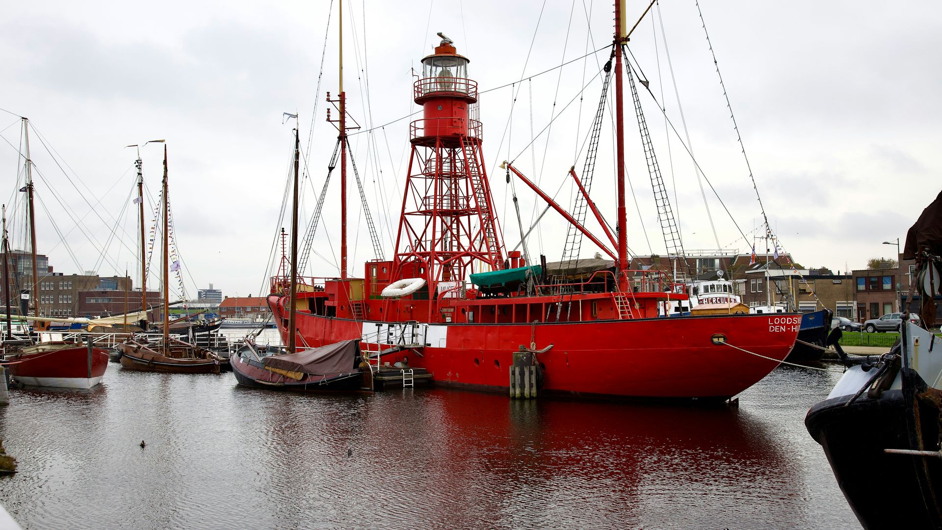 Touringcar met chauffeur in Den Helder