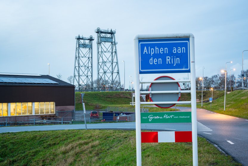 Bus huren in Alphen aan den Rijn met HelloBUS