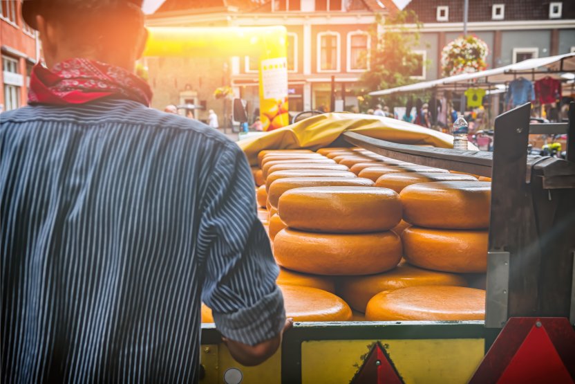 Touringcar huren met chauffeur naar Woerden